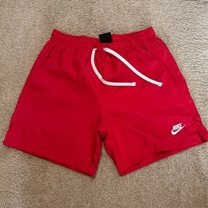 SOLD. Nike NSW Woven Shorts